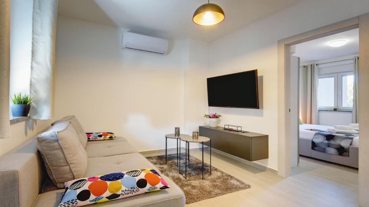 Exclusive Apartment *