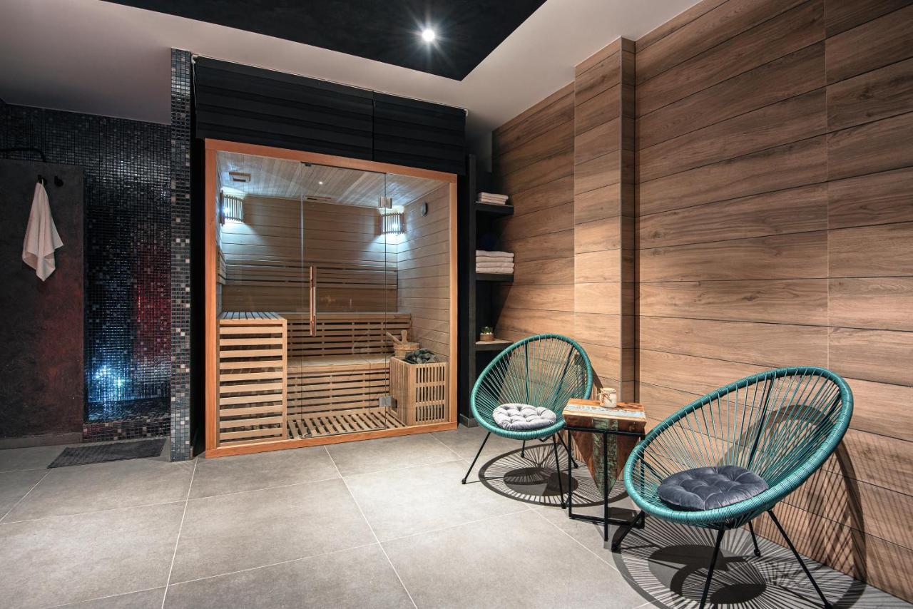 Exclusive Apartment *